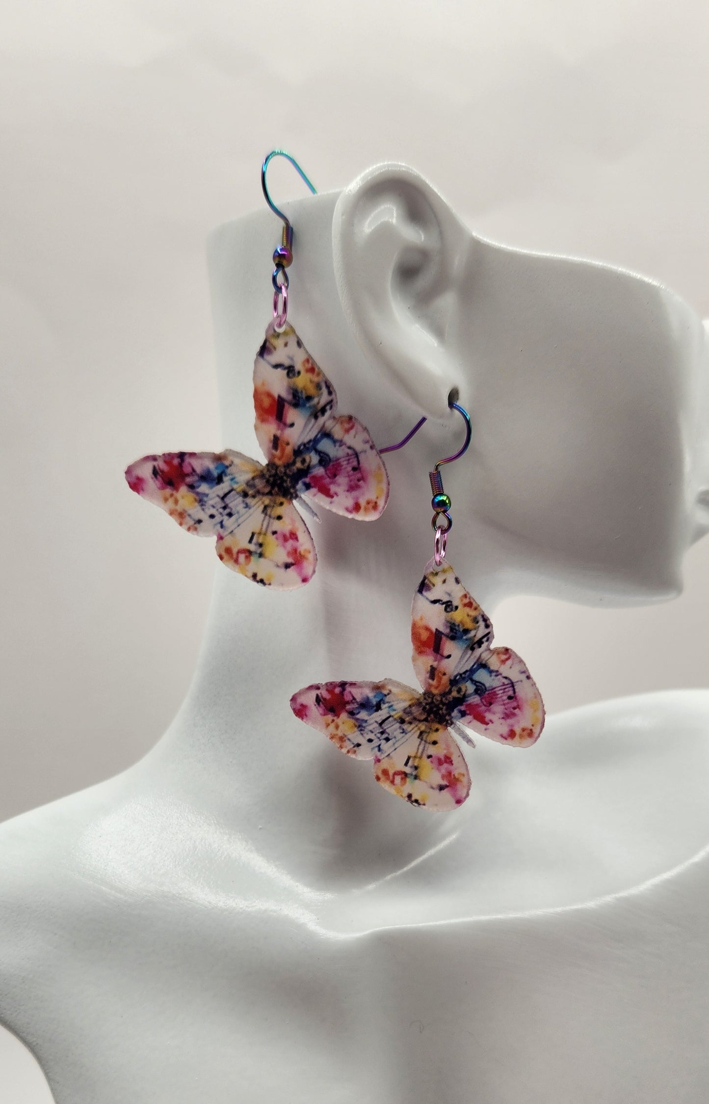 Pretty Gal Flutter Nature Earrings & Hair Clip Set