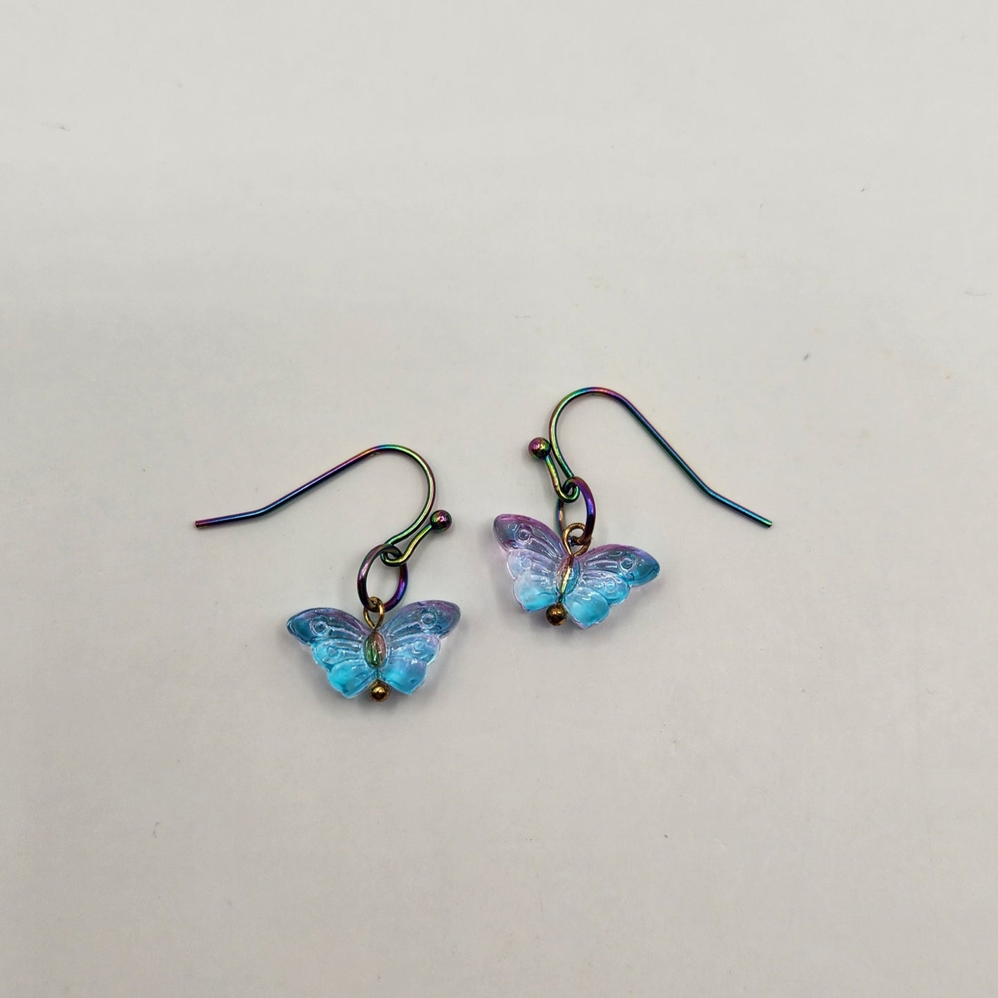 Pretty Gal Flutter Nature Earrings & Hair Clip Set