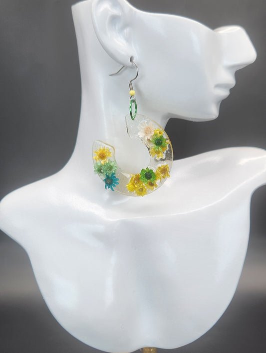 3-D Dried Mini Wild Flower Resin Earrings