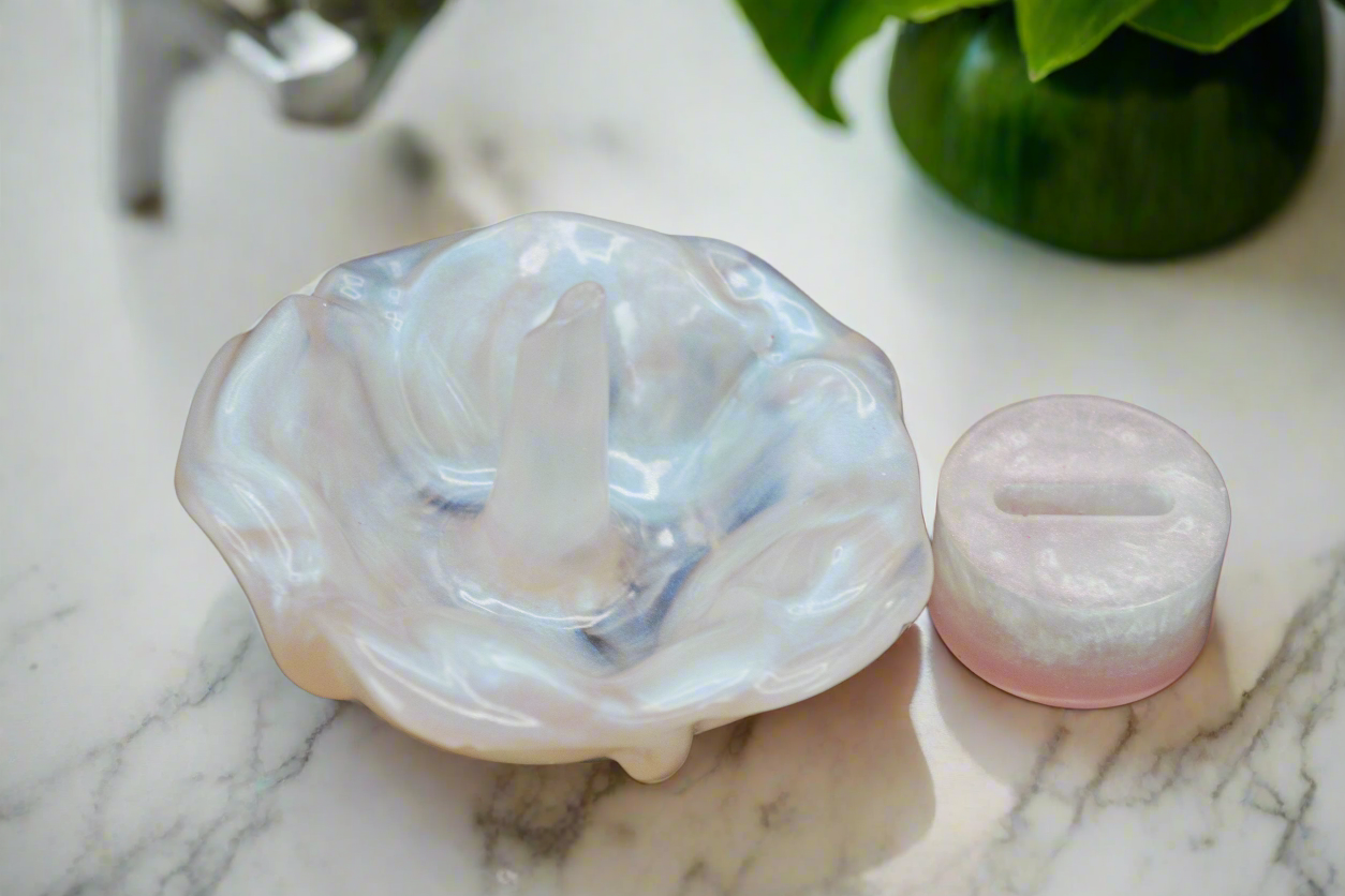Lovely Shine Jewelry Dish with Ring Holder