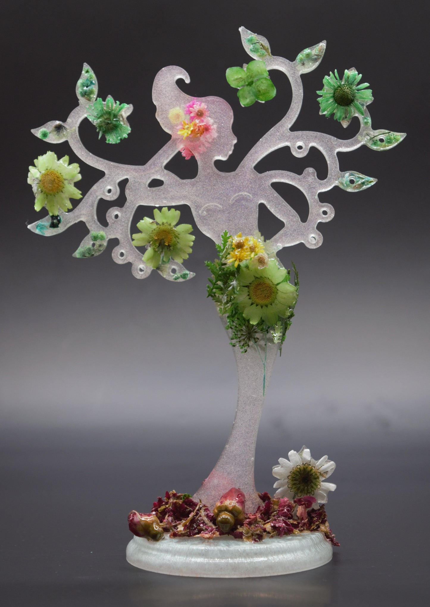 Mother Nature Resin Tree Stand w/ Dried Flowers.