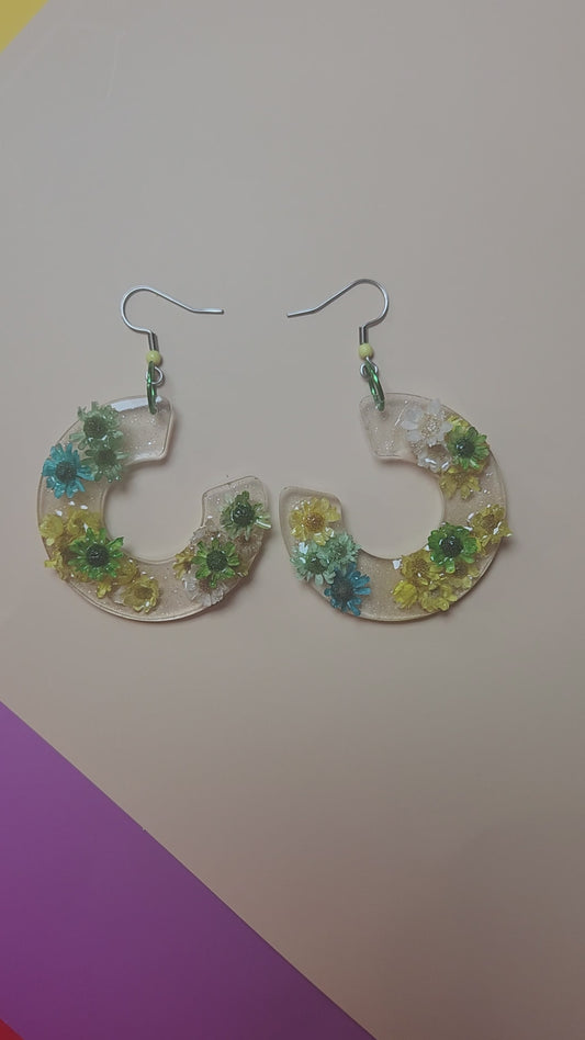 3-D Dried Mini Wild Flower Resin Earrings