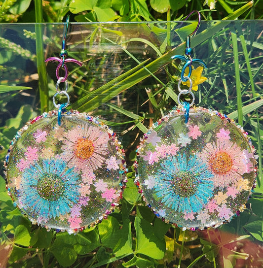 Round Multi-Designed Preserved Resin Flower Earrings