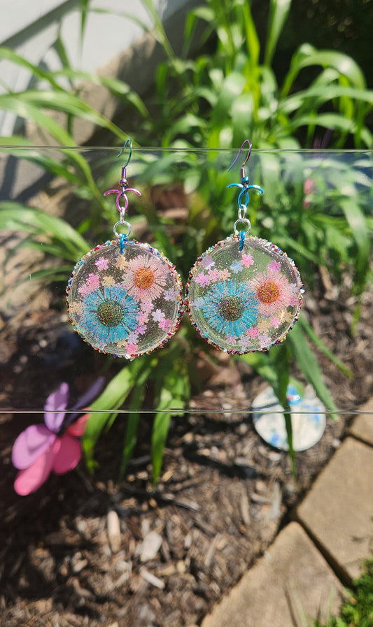 Round Multi-Designed Preserved Resin Flower Earrings