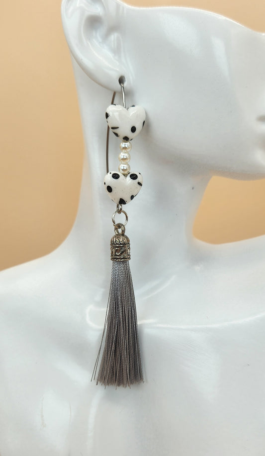 Spotted Earring Hearts w/Gray Tassels